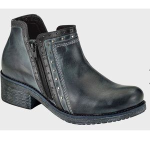 Naot boots